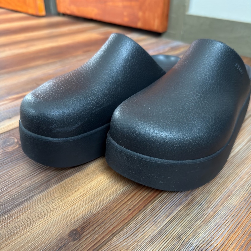Black Platform Clogs - image 5